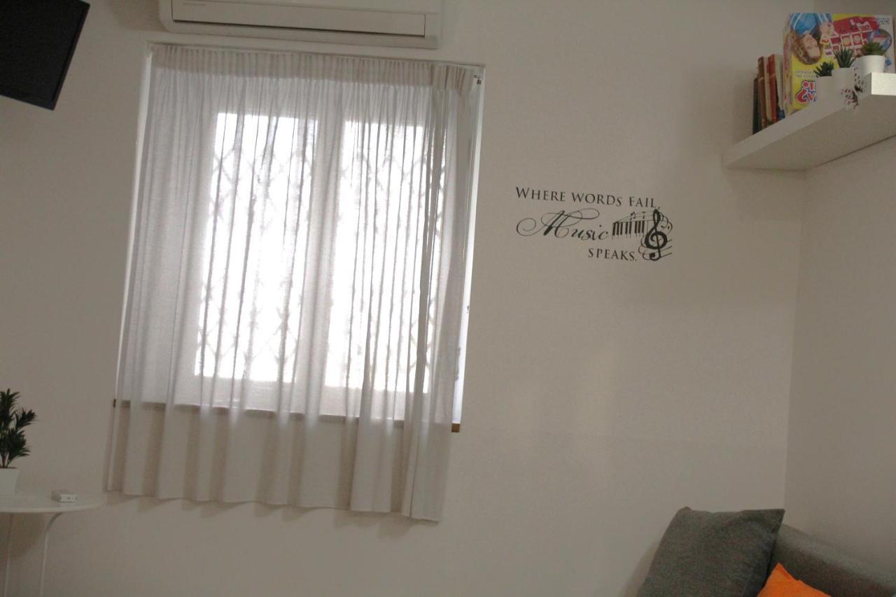 Casa Vacanze Angelica サレルノ エクステリア 写真